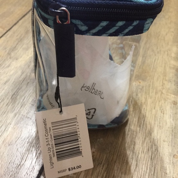 Vera Bradley Lighten Up 3-1-1 Travel Cosmetic Set - Picture 4 of 5